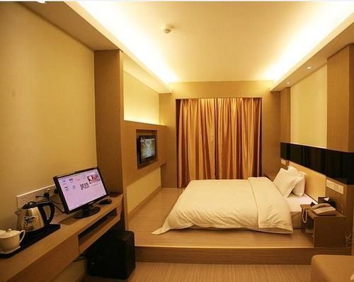 Bella Ingenious Hotel 둥잉 외부 사진
