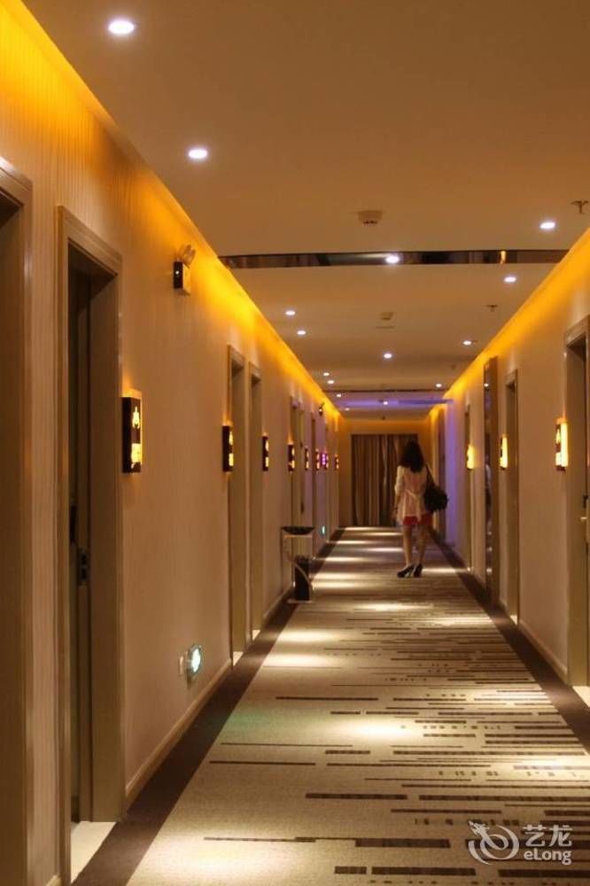 Bella Ingenious Hotel 둥잉 외부 사진
