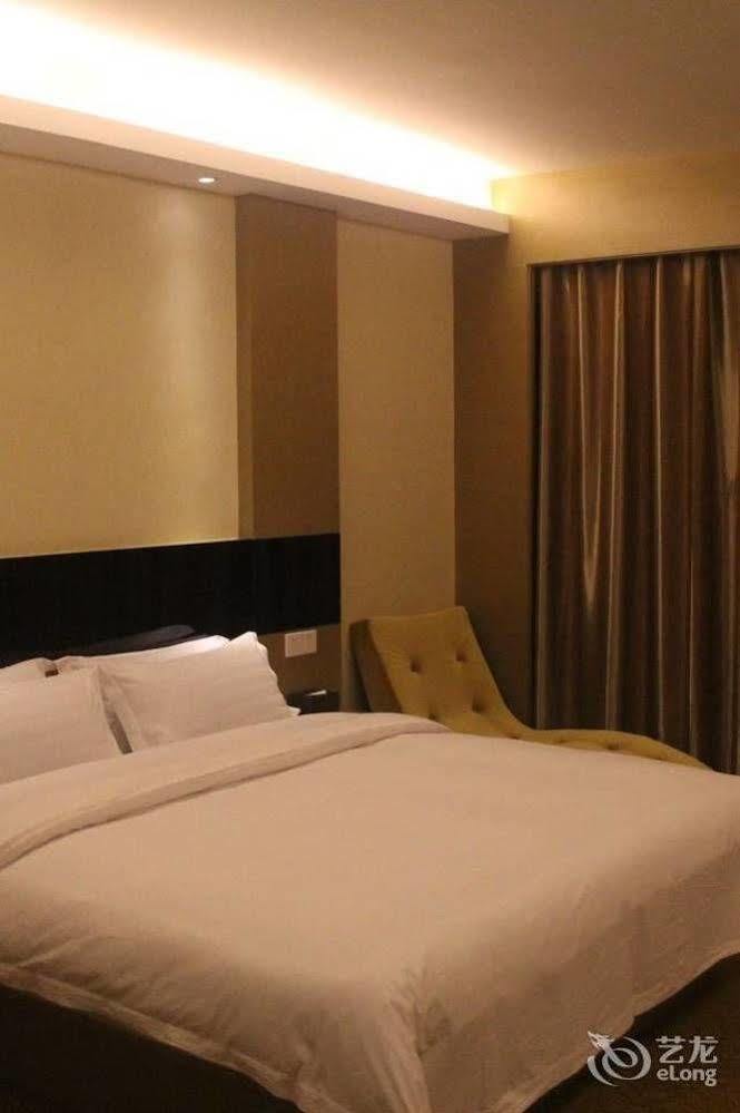 Bella Ingenious Hotel 둥잉 외부 사진